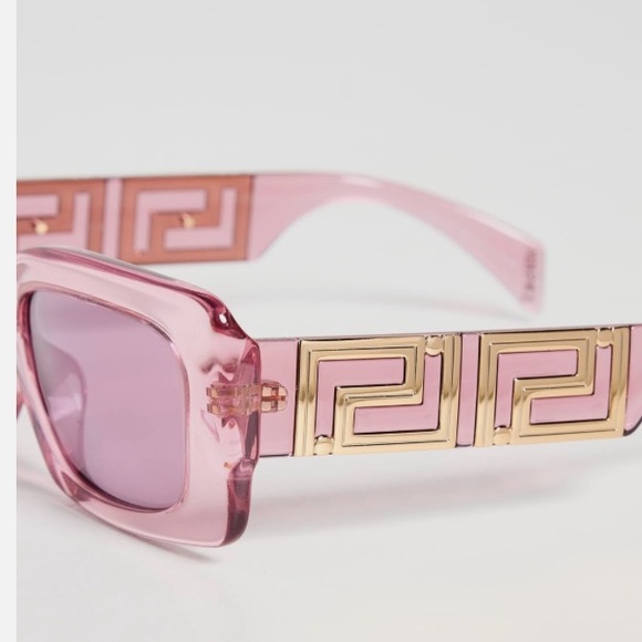 Excluded Versace Sunglasses, New 295 - Picture 5 of 5